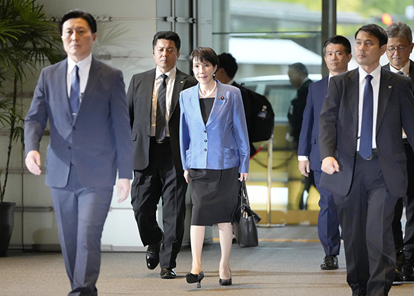 高市内阁名单公布：三名对手入阁，外相防相都是熟面孔