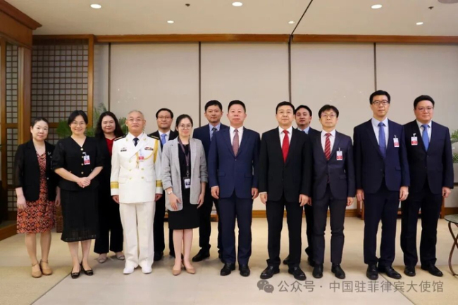 新任中国驻菲律宾大使井泉抵菲履新