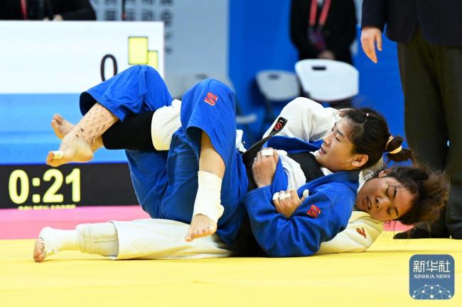 山东队柔道团体赛击败内蒙古队摘金
