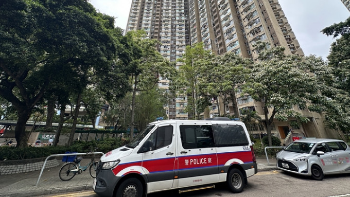 警车
