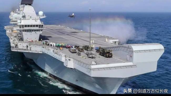 中国战机模拟打击英国军舰有何意味