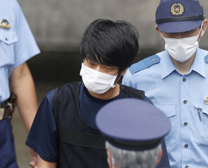 枪击安倍晋三的枪手山上彻也。 枪击安倍晋三的枪手山上彻也。