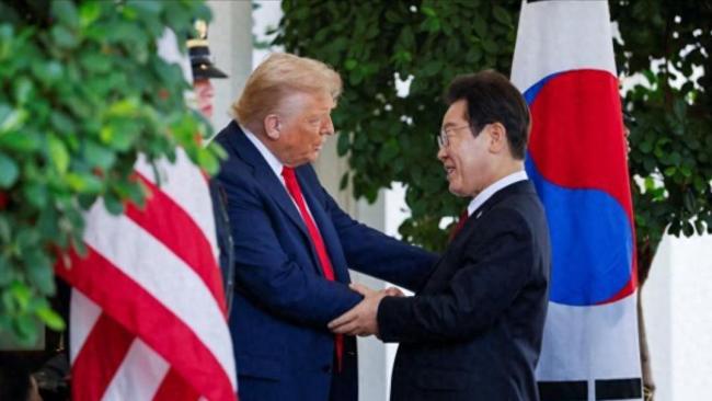 特朗普为什么又对中国留学生示好 稀土博弈下的筹码交换