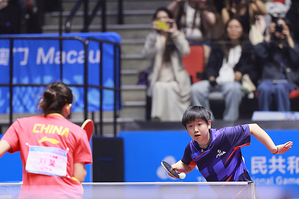 陪看女单半决赛“神仙打架”