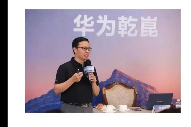 华为车BU CEO明确不会走VLA路径