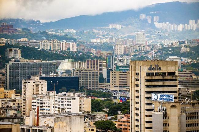 委内瑞拉原住民集会支持政府 呼吁和平