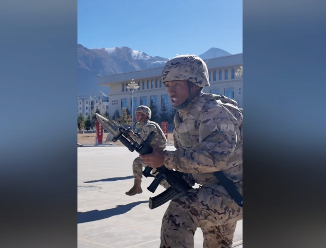 武警新兵团刺杀会操杀声震天