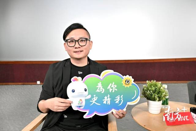 《我们都在这里》作曲薛永嘉。