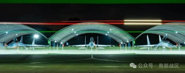 子夜出击 长空砺剑