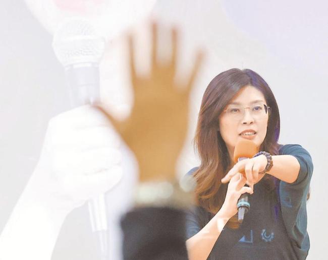 媒体：郑丽文破解民进党话语霸权