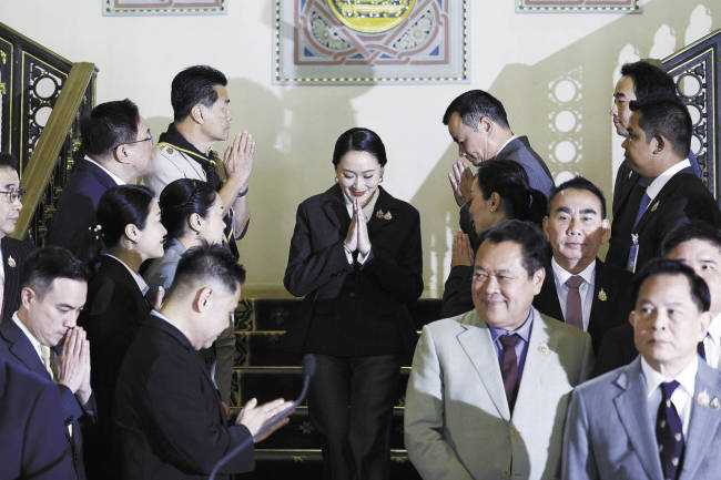 佩通坦被解职会如何影响他信家族