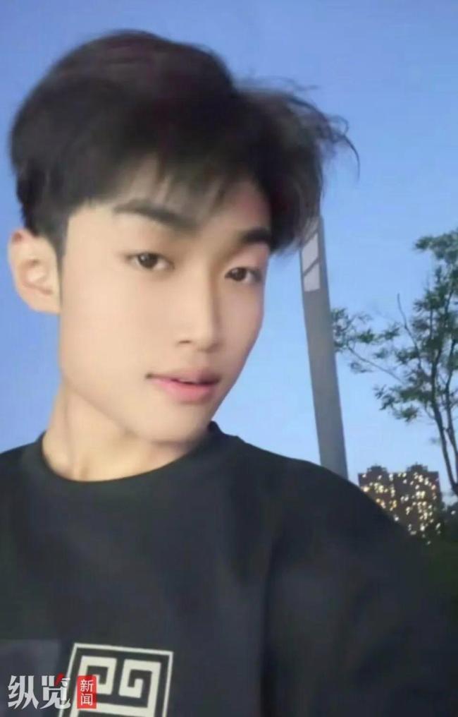 山西19岁男孩毕业后打工失联已俩月