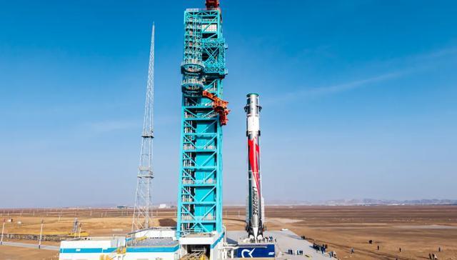 中国液体可回收火箭朱雀三号将首飞