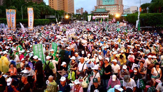 全台罢免首波投票7月26日举行，罢团24日于凯道集结活动。