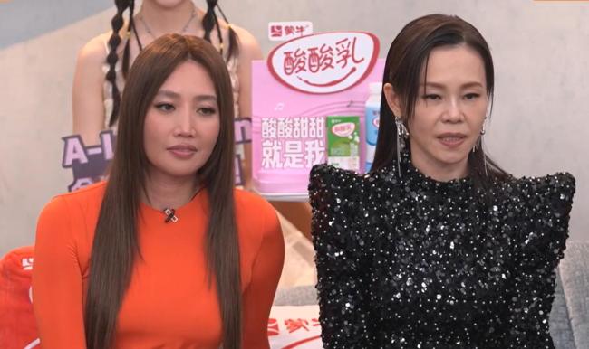 彭佳慧耳返没声音 无声战场上的自责与坚守