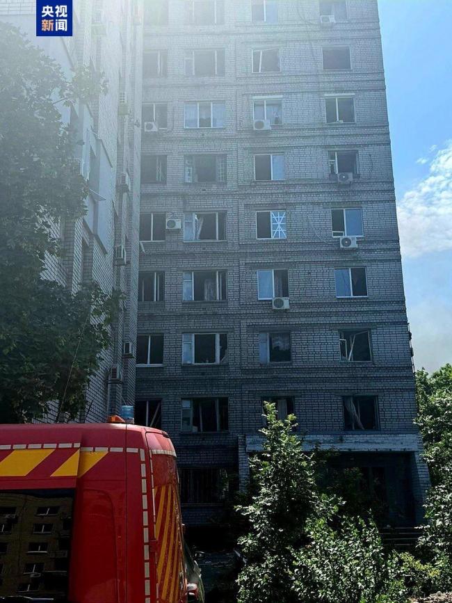 乌称第聂伯罗市遭导弹袭击