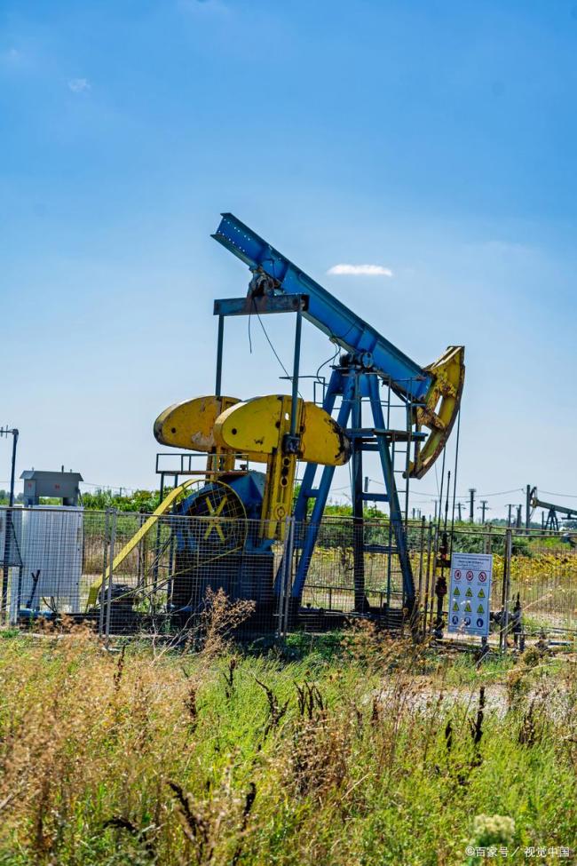 美军封锁委石油 马杜罗如何自救