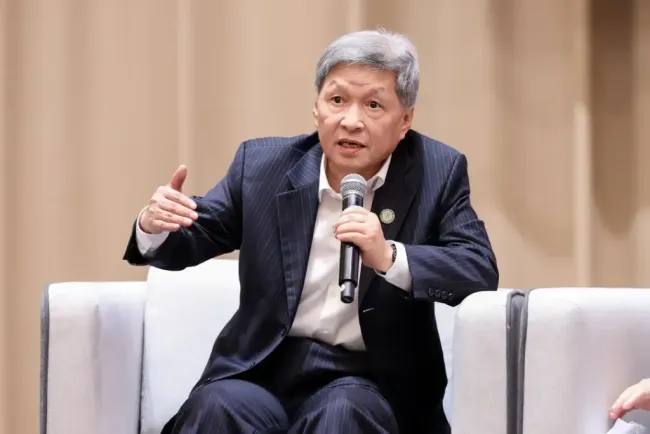 王树国:建设新型研究型大学不是再建一个985、211