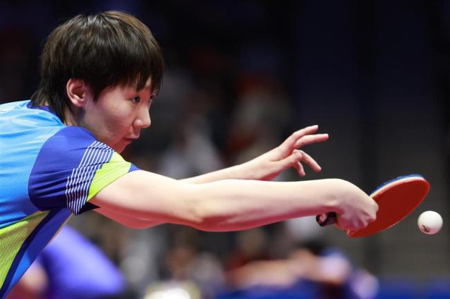 王曼昱战胜孙颖莎 成功卫冕女单冠军