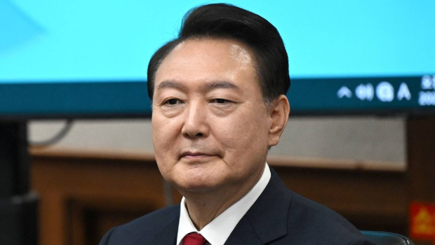 尹锡悦遭韩国检方追加起诉滥用职权罪。