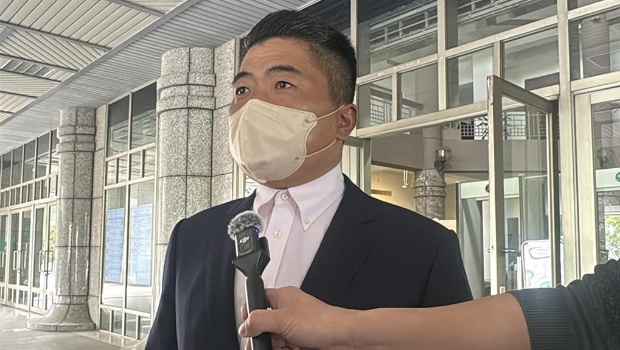 颜宽恒呼吁支持者三阶段投票出来投下“不同意罢免” 颜宽恒呼吁支持者三阶段投票出来投下“不同意罢免”
