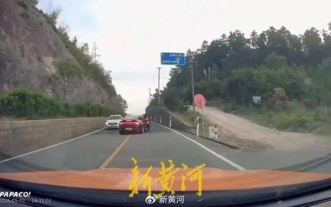 撞人保时捷司机去年有交通肇事？谣言