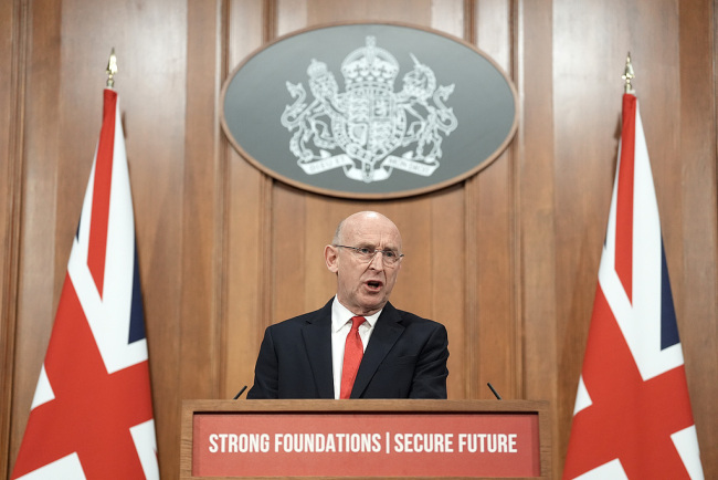 英国着手摆脱对美“弹药依赖”，将投资15亿英镑新建军工厂