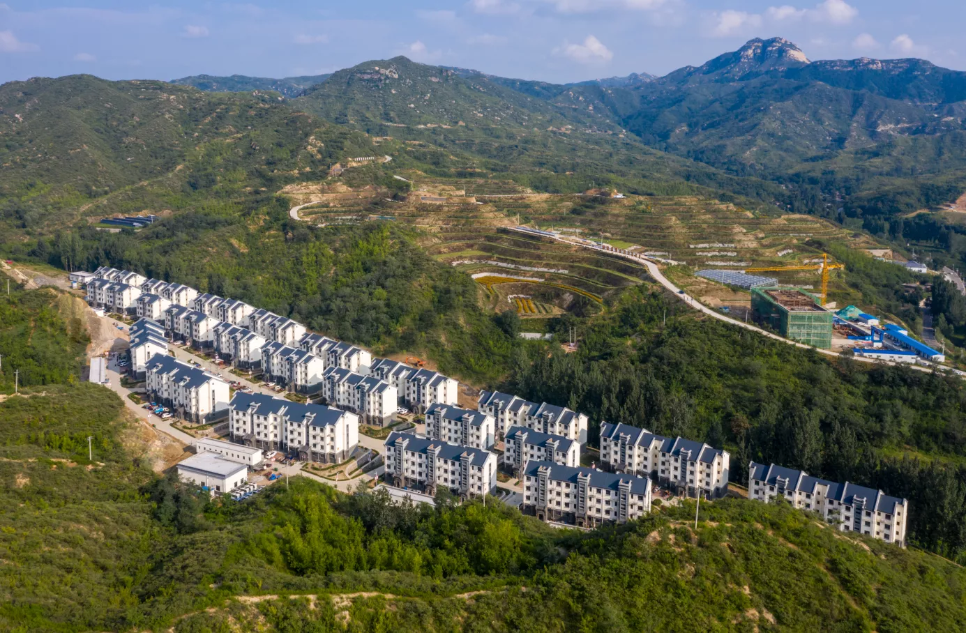 脱贫村的这五年 | 从“住上好房子”到“过上好日子”——店房奋进启新程