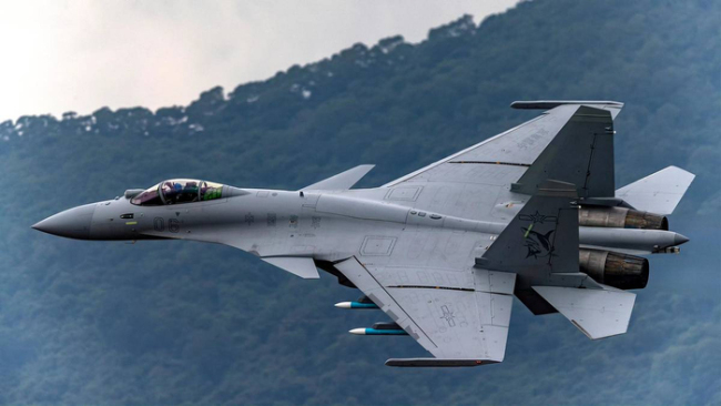 美媒：超级大黄蜂不是歼-15T对手