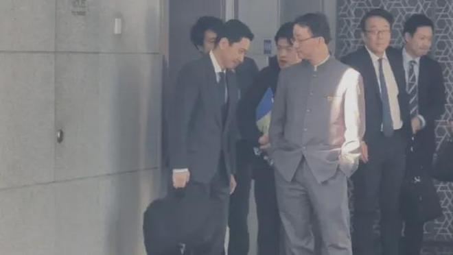 日媒分析：这个动作暗示“14亿中国人都很愤怒”