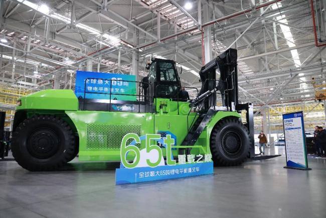 全球最大！中国这一“巨无霸”下线