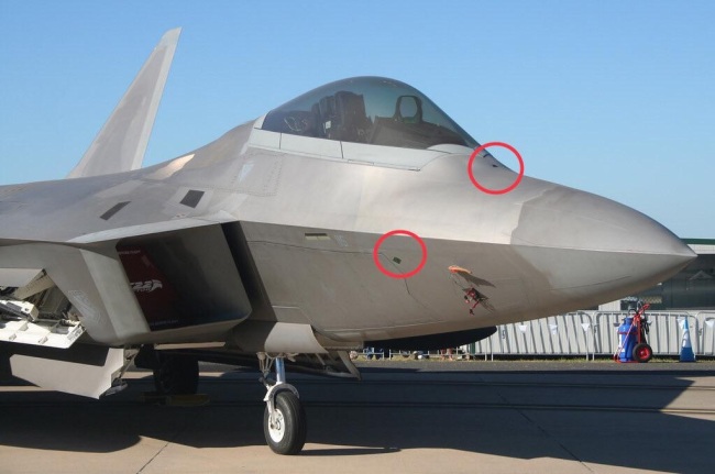 点击查看大图 F-22计划“生存能力升级”,还要用平板电脑操作无人机