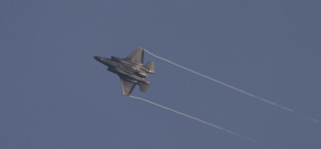 美一架F-35战机险被导弹击中