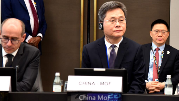 蓝佛安指中国将采取更加积极有为的宏观政策。