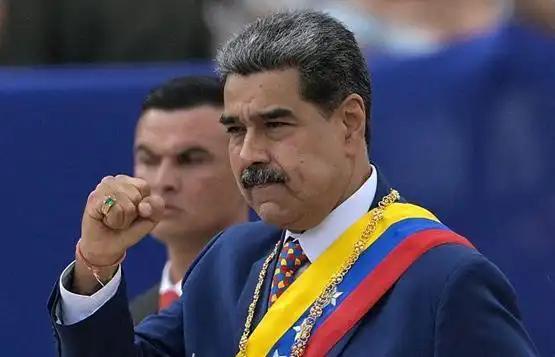 外媒：委内瑞拉称拦截三架“贩毒飞机”，同日美军宣布再次打击“贩毒船”致4人死亡