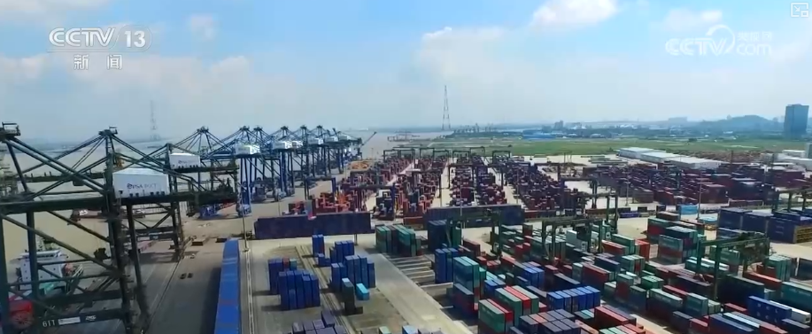 “爆款”“上头”！多维度观察 外贸凭借“硬核支撑”铺开全球贸易“网络”