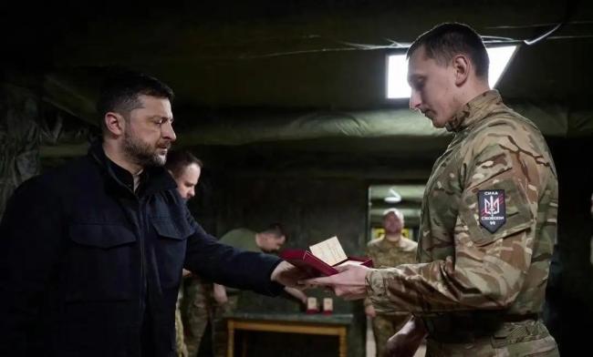 泽连斯基亲临红军城前线有几个目的