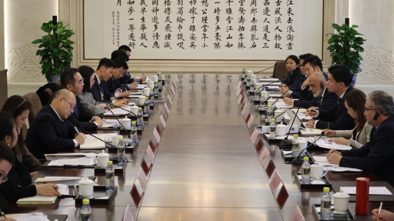 香港律师会早前率团访京，昨日（31日）展开第一日行程。 律师会FB图片