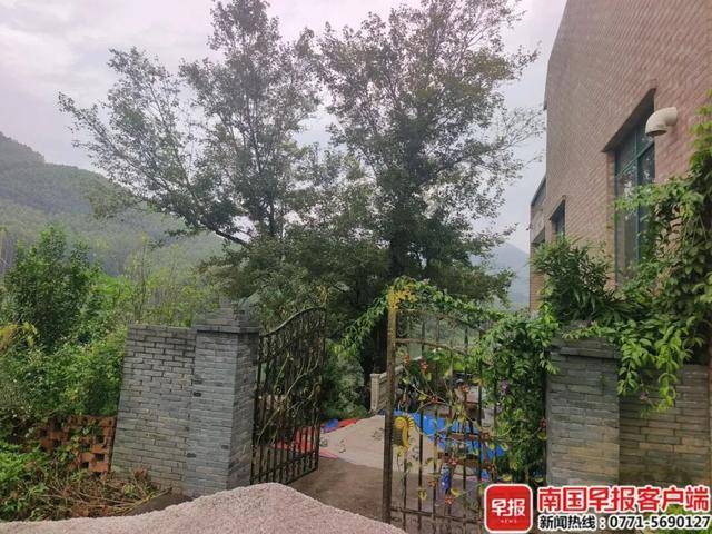 志愿军先烈请感受家乡枫叶的味道
