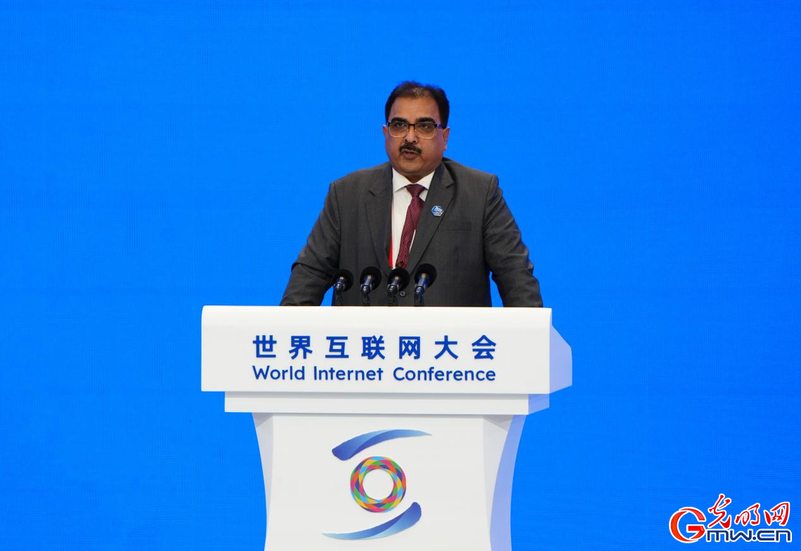 洛夫尼什：AI已从“种子”长成“花园” 其价值在于应用