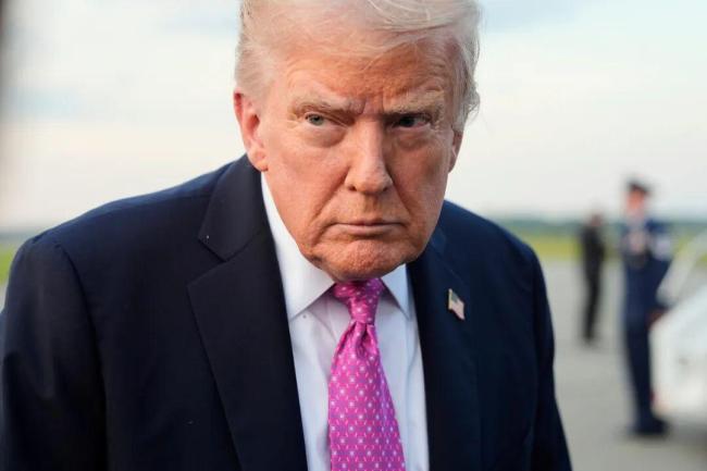 特朗普威胁称将宣布全国紧急状态